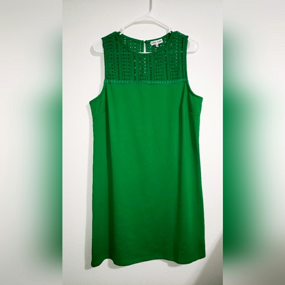 Dress - Picture 1 of 3